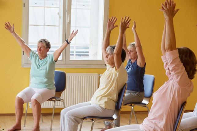 Gym douce sur chaise